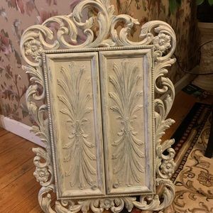 Classic jewelry case